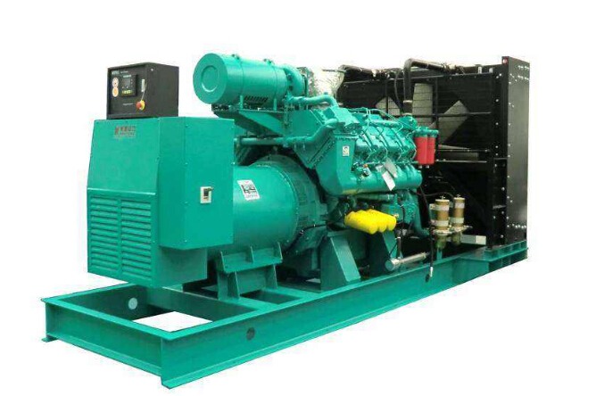 龙华山办事处科克300kw大型柴油发电机组